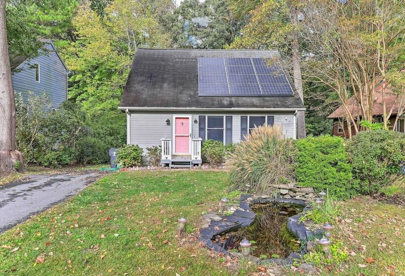 Lewes Cottage W/ Pool Access: 10 Mi To Beach!
