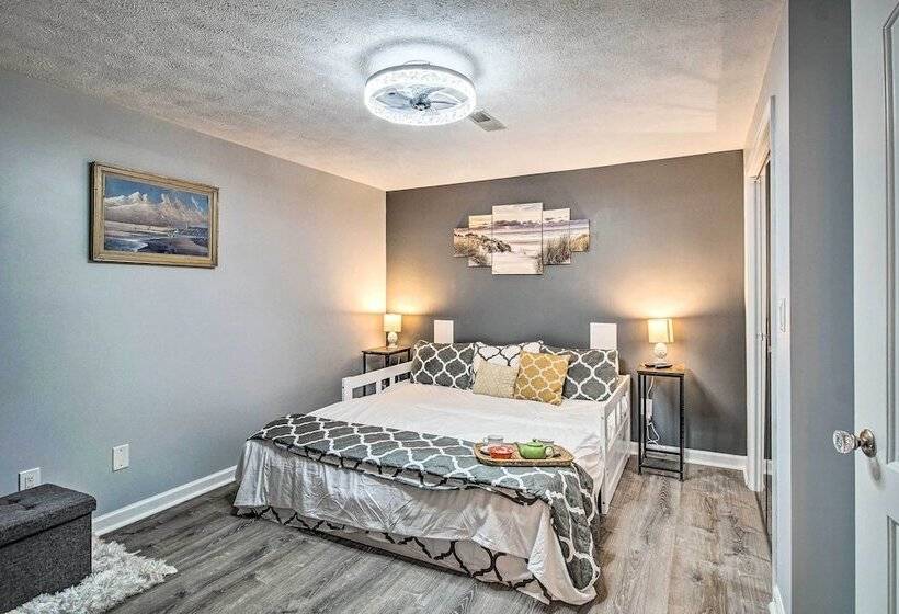 Sauna & Game Room: Lake House In Locust Grove!