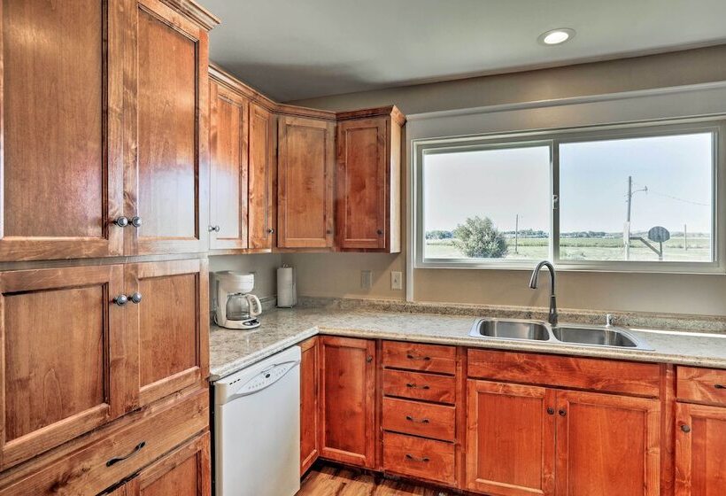 Lovell Home Drive To Bighorn Mtn, Yellowstone