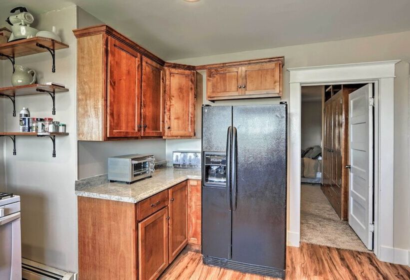 Lovell Home Drive To Bighorn Mtn, Yellowstone