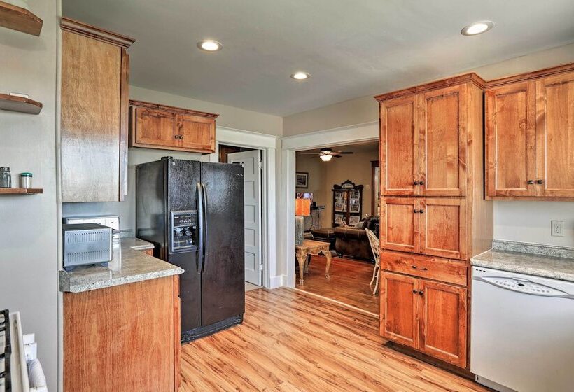 Lovell Home Drive To Bighorn Mtn, Yellowstone