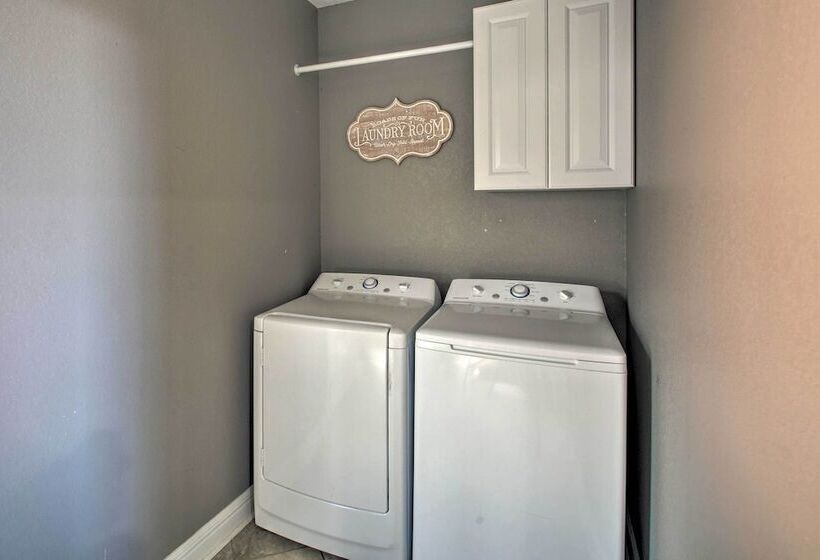 Hot Tub + Views: Waterfront Escape In Hot Springs