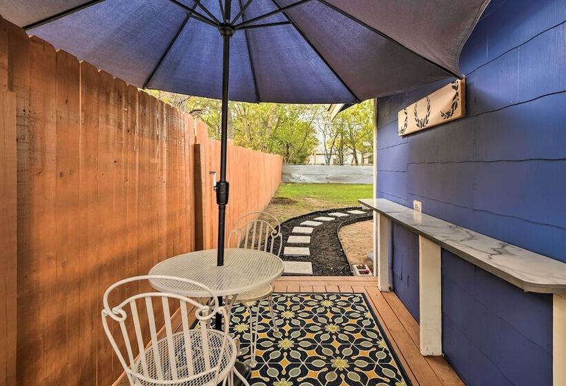 Lovely Historic Fort Worth Home W/ Deck