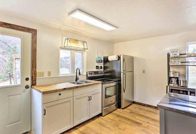 Lowman Outdoor Retreat: Walk To Hot Springs!