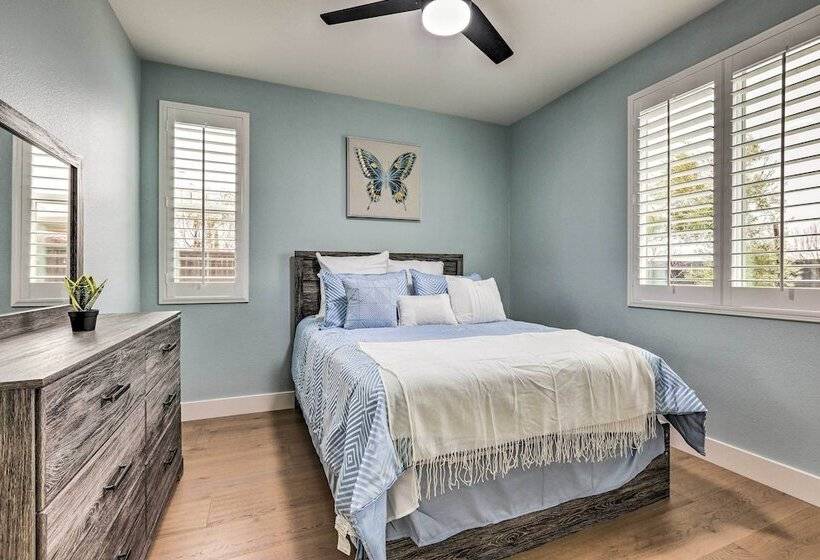 Luxe Roseville Home W/ Pool & Hot Tub!