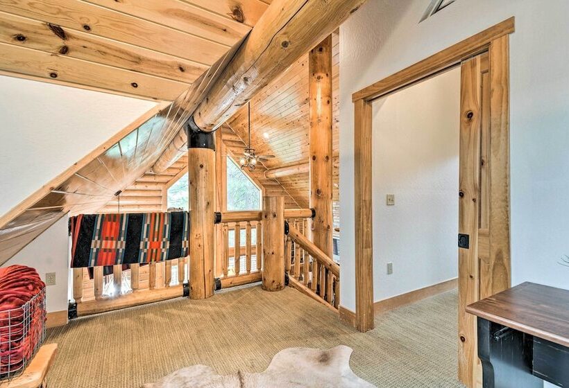 2 Mi To Dtwn: Arnold Cabin W/ Fire Pit & Deck!