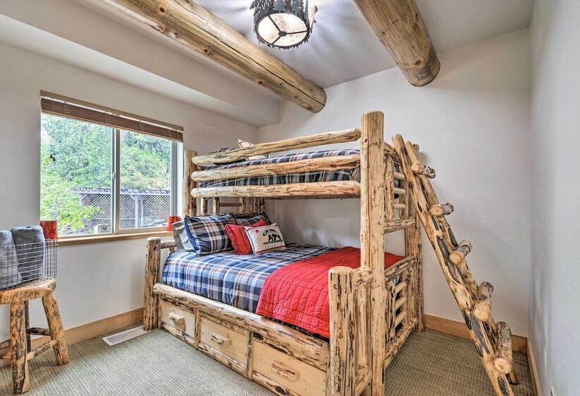 2 Mi To Dtwn: Arnold Cabin W/ Fire Pit & Deck!