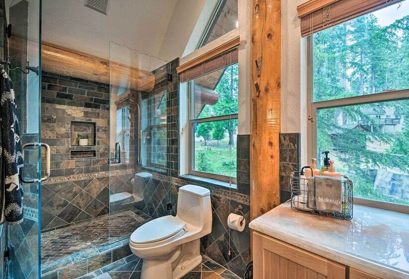 2 Mi To Dtwn: Arnold Cabin W/ Fire Pit & Deck!