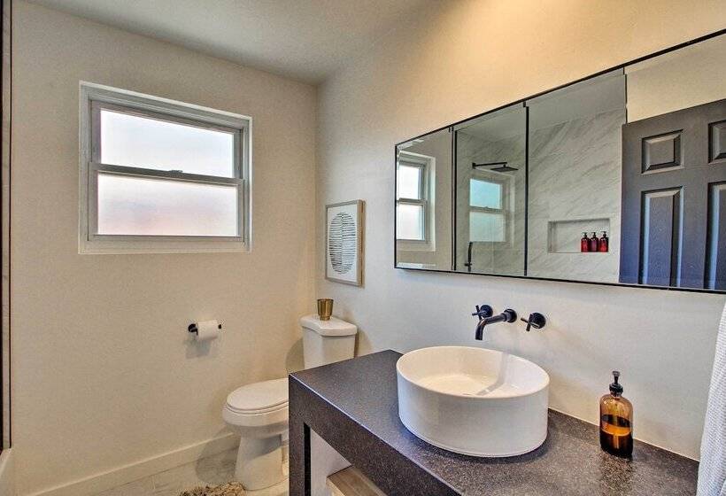 Luxury Albuquerque Home W/ Pool, Deck, + Hot Tub!