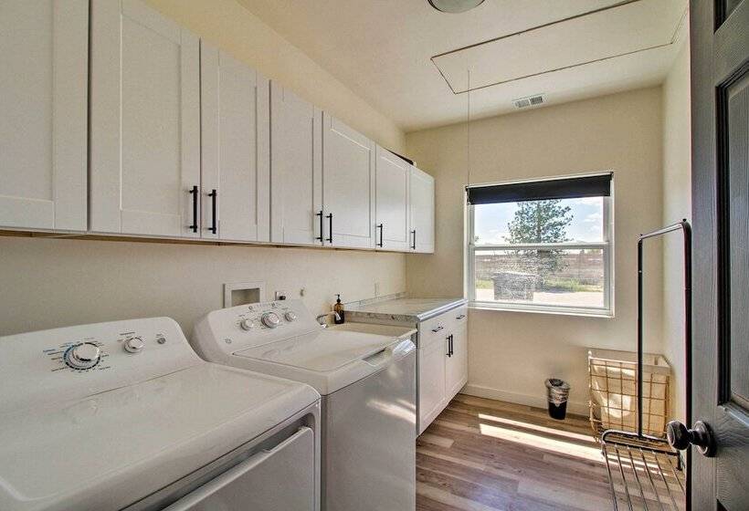 Luxury Albuquerque Home W/ Pool, Deck, + Hot Tub!