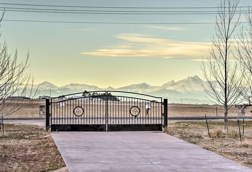 10 Mi To Barr Lake State Park: Home W/ Mtn Views