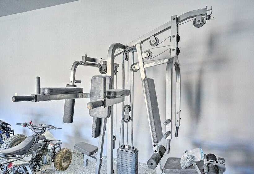 Theater + Scenic Views: Valley Springs Cabin!