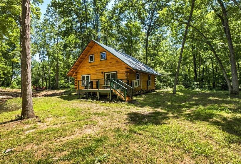 Lyndhurst Cabin On Farm W/ Pond & Stocked Stream!