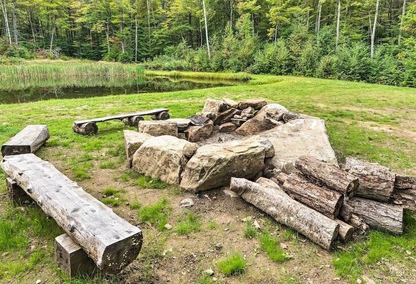 Victory Cabin W/ Hot Tub, By Skiing & Vast Trails!