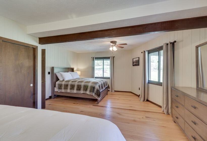 Mcgaheysville Vacation Rental: Yard & Fire Pit!