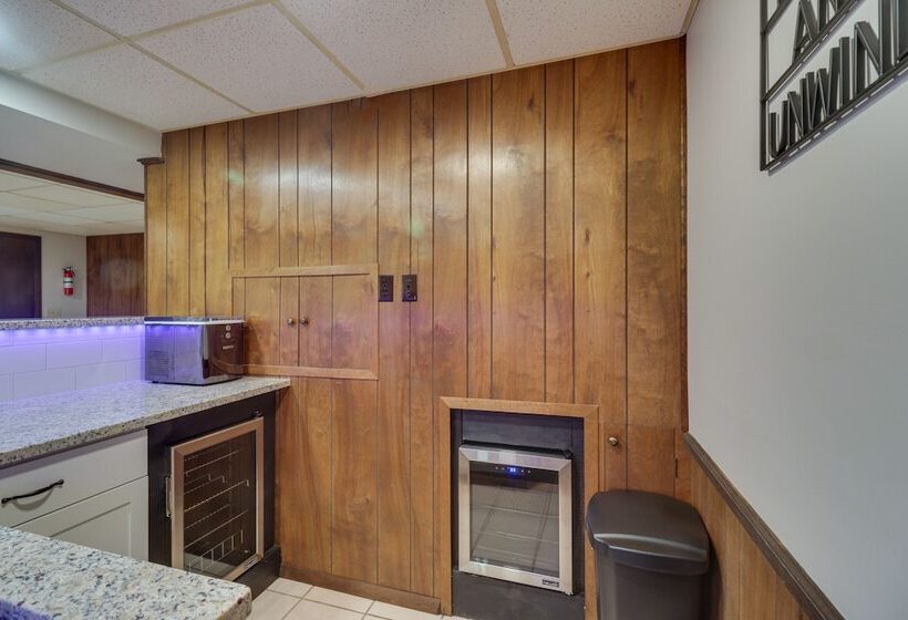 Mcgaheysville Vacation Rental: Yard & Fire Pit!