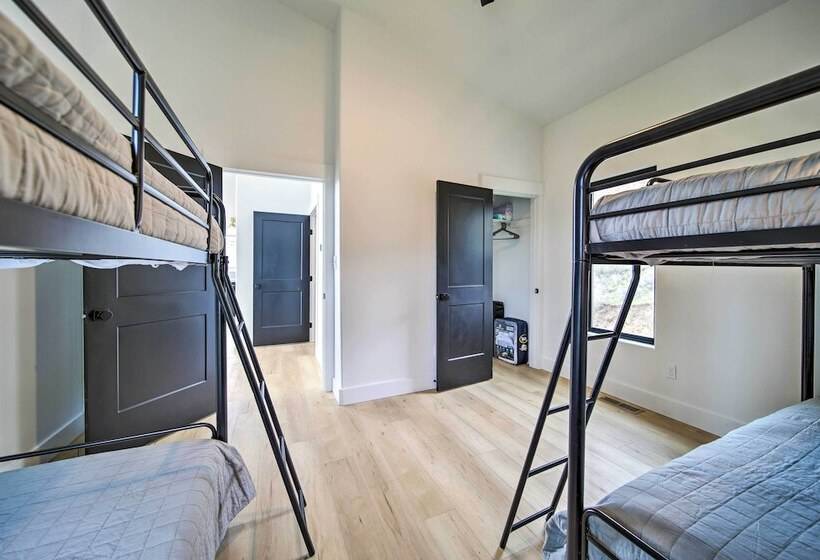 Modern Davenport Home W/ Water View & Grill!