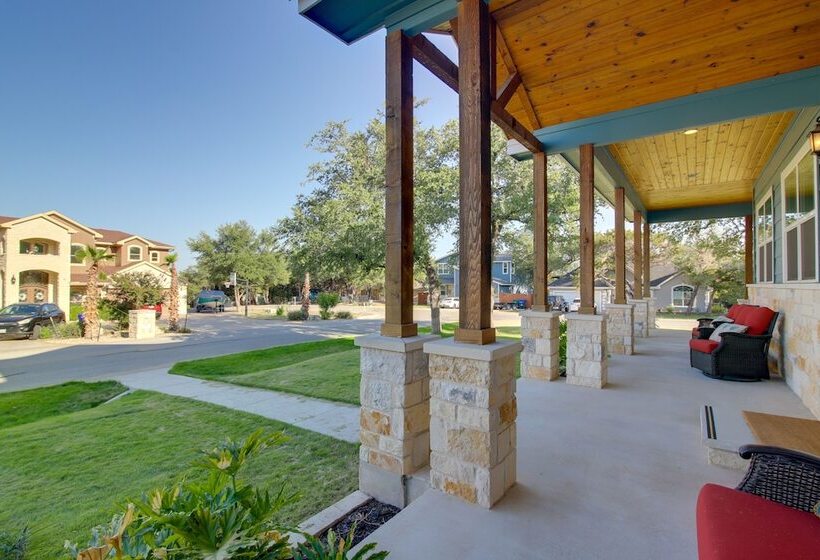 Modern Lago Vista Home W/ Pool & Lake Access!