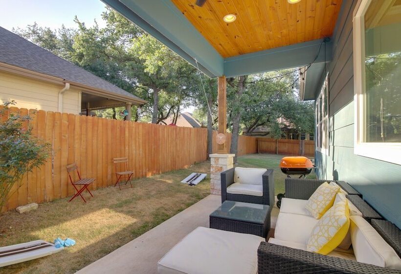 Modern Lago Vista Home W/ Pool & Lake Access!