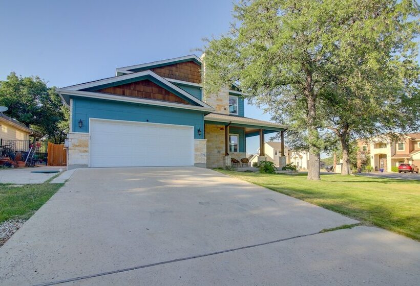 Modern Lago Vista Home W/ Pool & Lake Access!