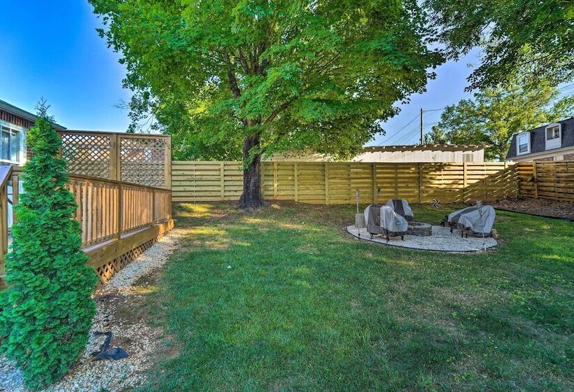Modern, Sun Lit Retreat W/ Fire Pit & Yard!