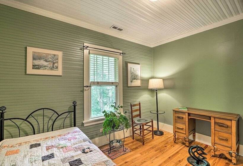 Momma Rhodes  Rustic Blue Ridge Cabin On 4 Acres