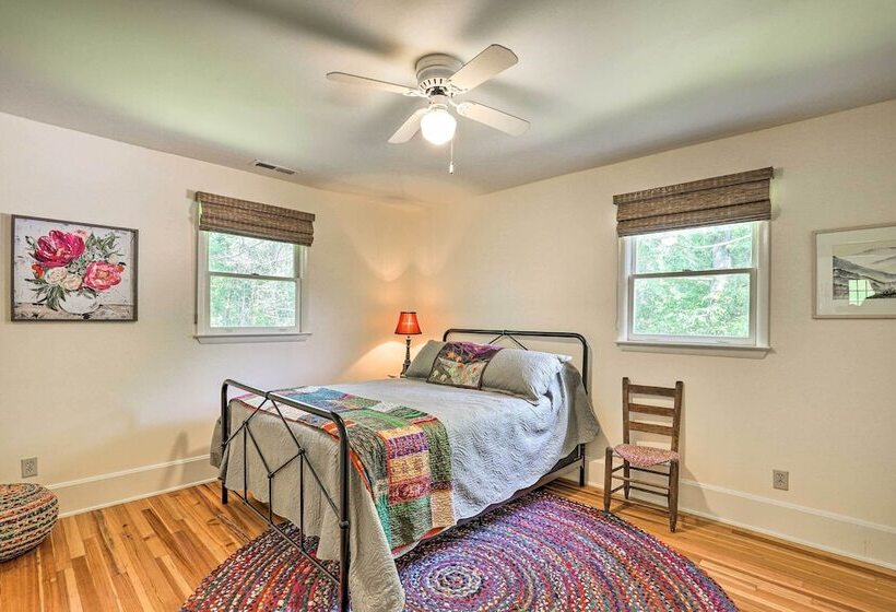 Momma Rhodes  Rustic Blue Ridge Cabin On 4 Acres