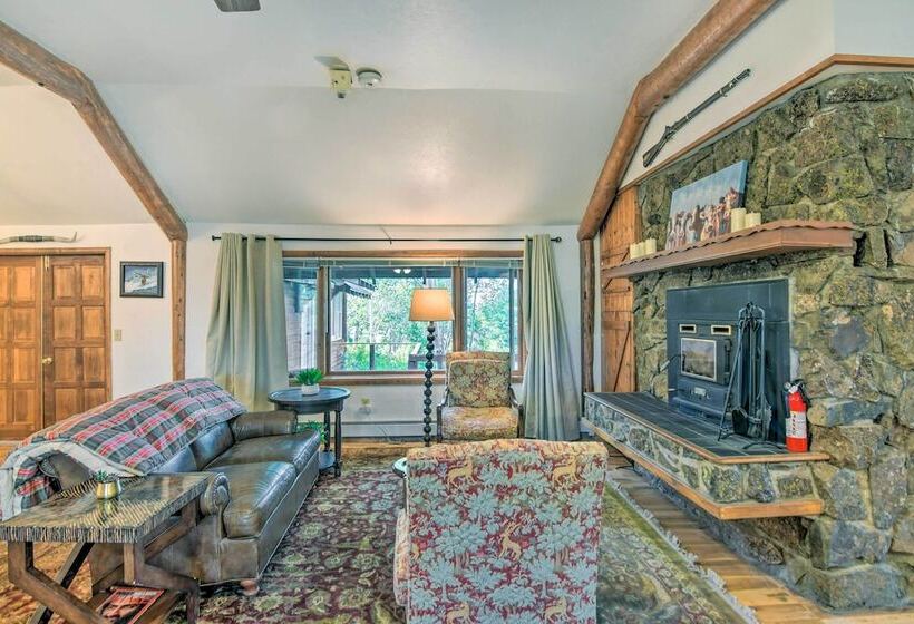 Moose Park Lodge  Charming Walden Retreat!