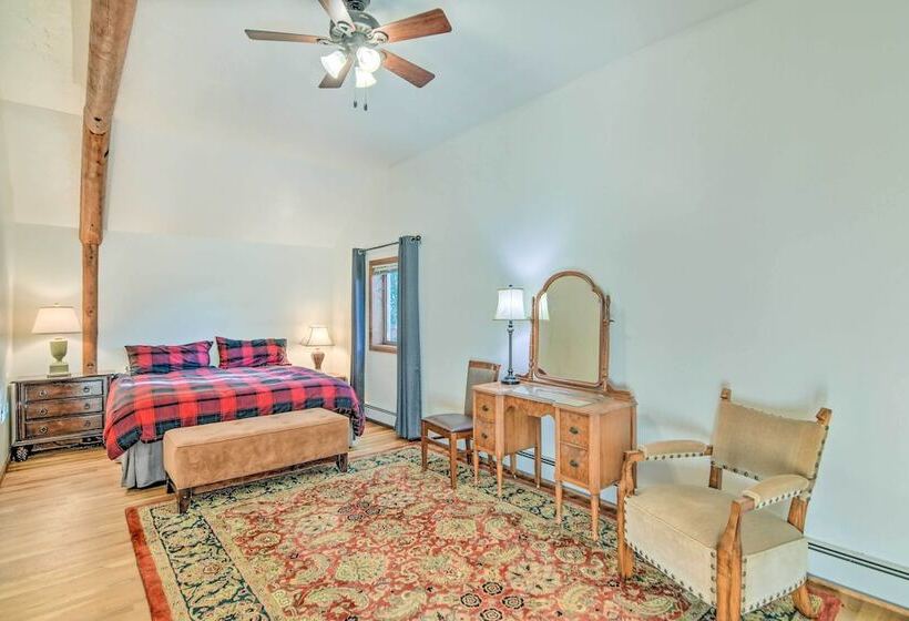 Moose Park Lodge  Charming Walden Retreat!