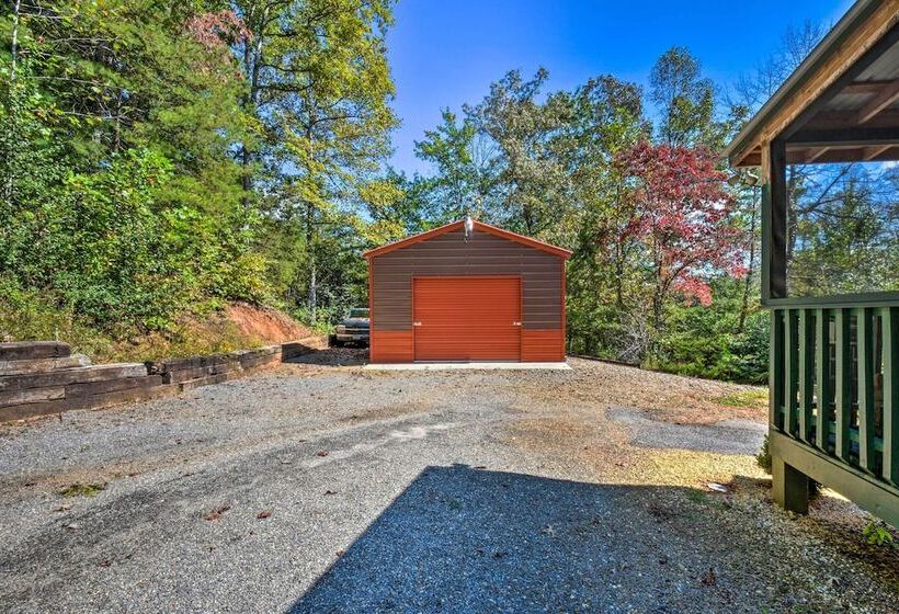 Murphy Cabin W/ Deck, Grill & Private Pond!