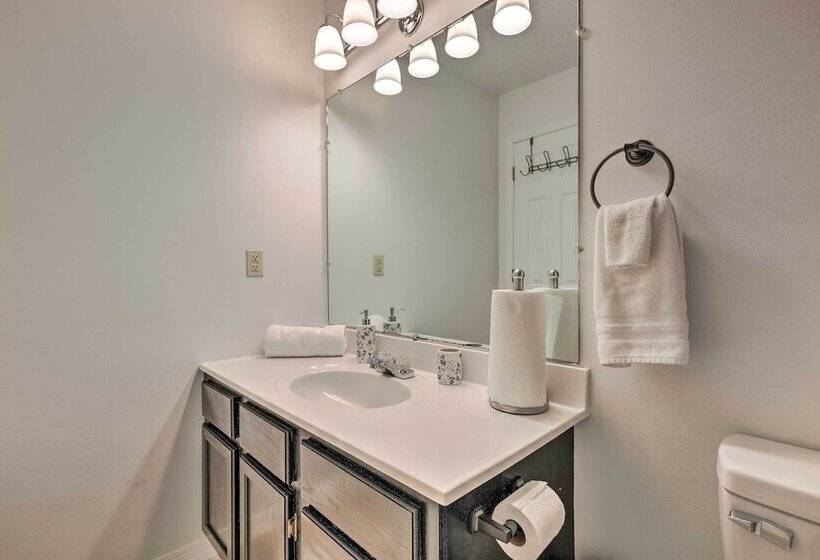 Ocean Springs Home W/ Sunroom ~ 5 Mi To Beach