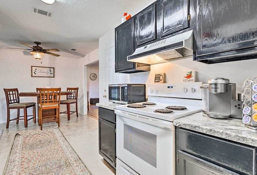 Ocean Springs Home W/ Sunroom ~ 5 Mi To Beach