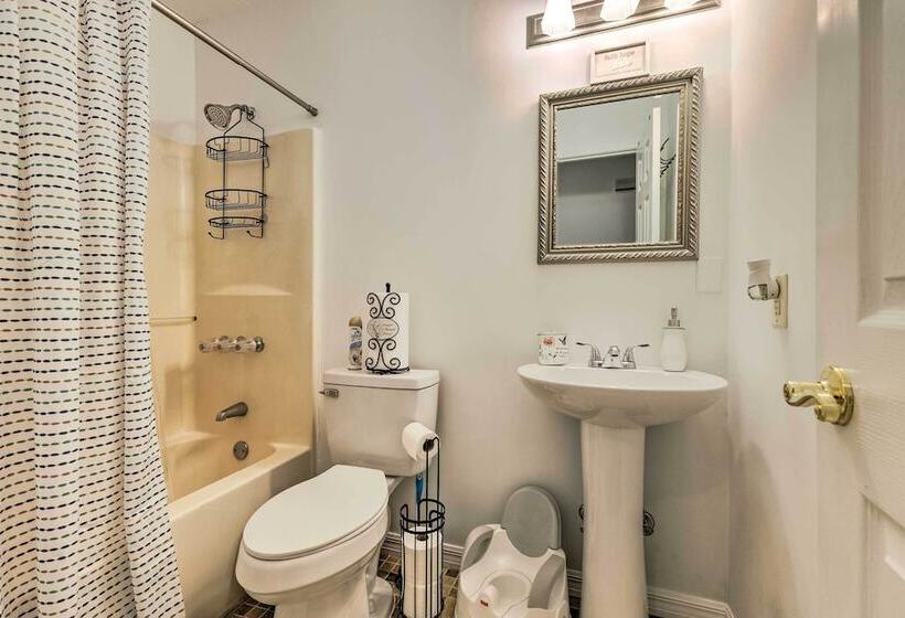 Ocean Springs Home W/ Sunroom ~ 5 Mi To Beach