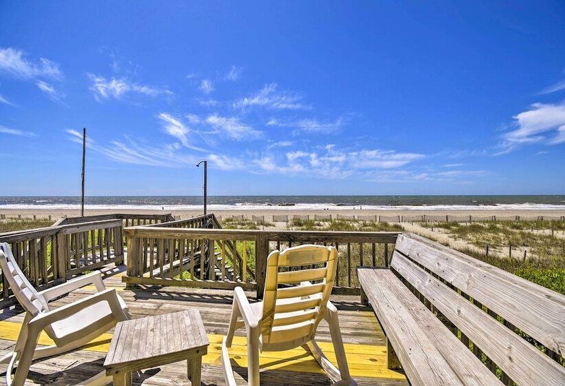 Oceanfront Retreat W/ Holden Beach Access!