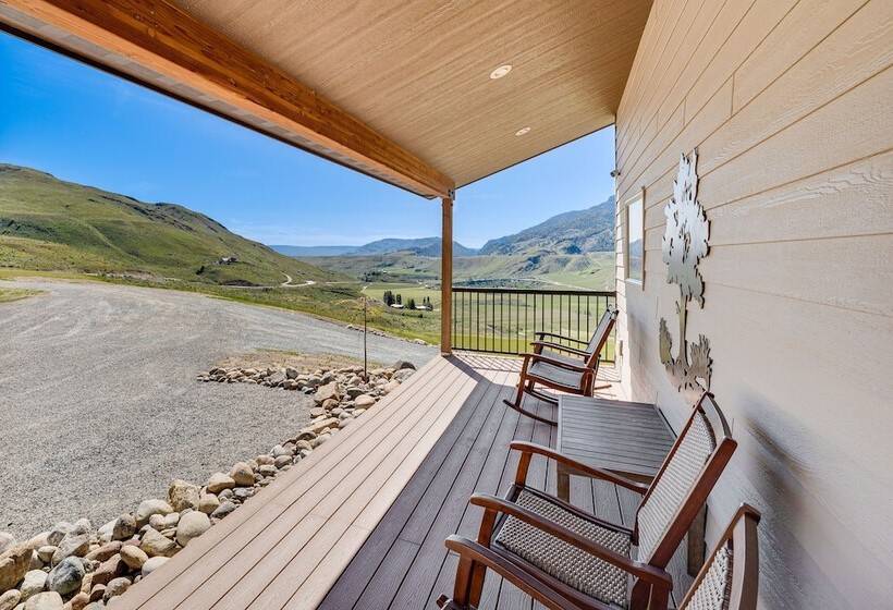 Pateros Home W/ Deck, 7 Mi To Alta Lake Park!