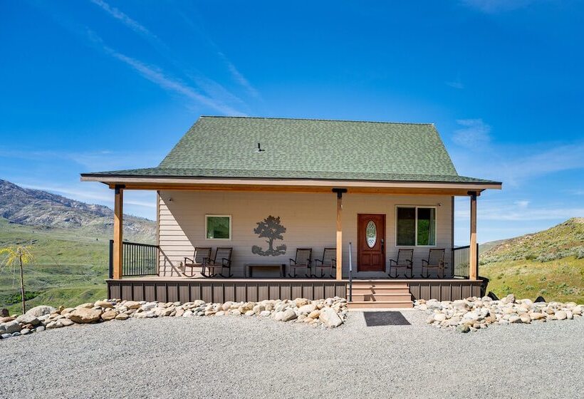 Pateros Home W/ Deck, 7 Mi To Alta Lake Park!