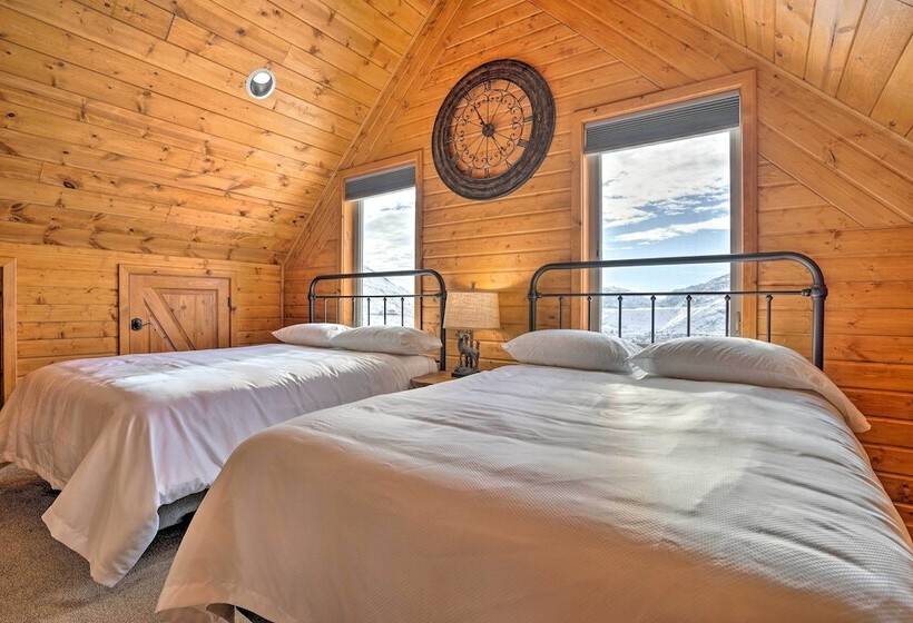 Pateros Home W/ Deck, 7 Mi To Alta Lake Park!