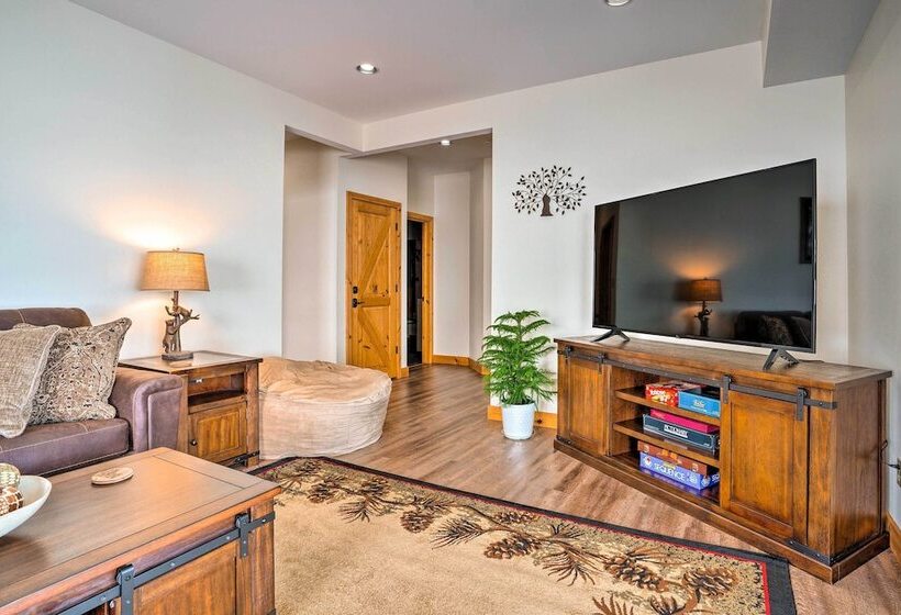 Pateros Home W/ Deck, 7 Mi To Alta Lake Park!