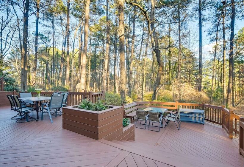 Peaceful Durham Retreat On Pond With Huge Deck!