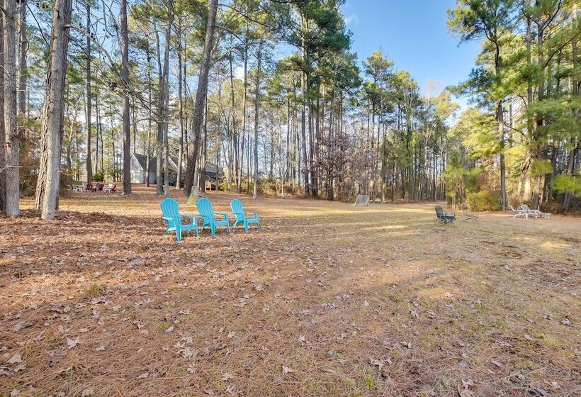 Peaceful Durham Retreat On Pond With Huge Deck!