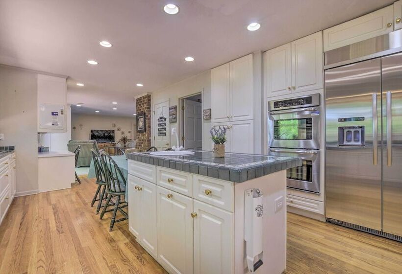 Peaceful Durham Retreat On Pond With Huge Deck!