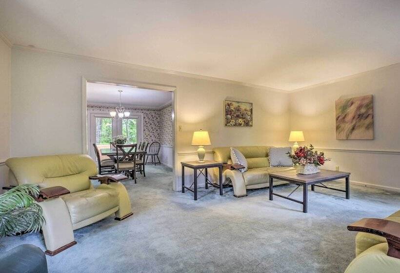 Peaceful Durham Retreat On Pond With Huge Deck!