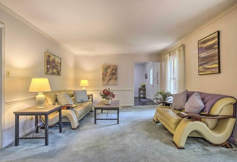 Peaceful Durham Retreat On Pond With Huge Deck!