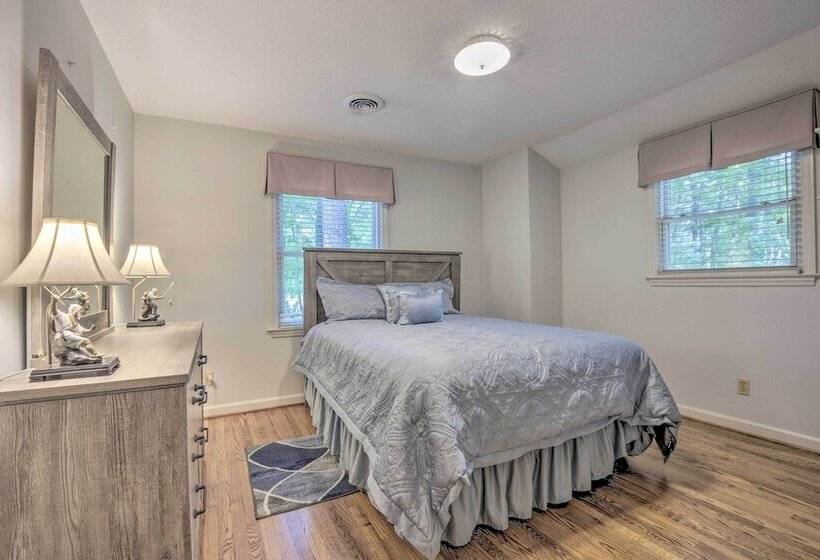 Peaceful Durham Retreat On Pond With Huge Deck!