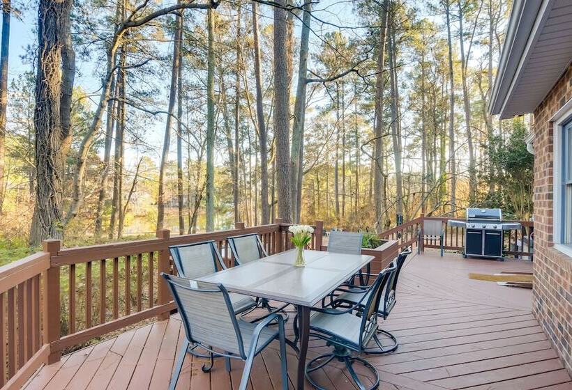 Peaceful Durham Retreat On Pond With Huge Deck!