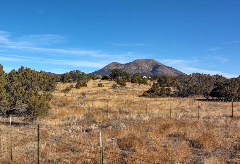 Peaceful Sandia Park Retreat W/ Deck & Views!