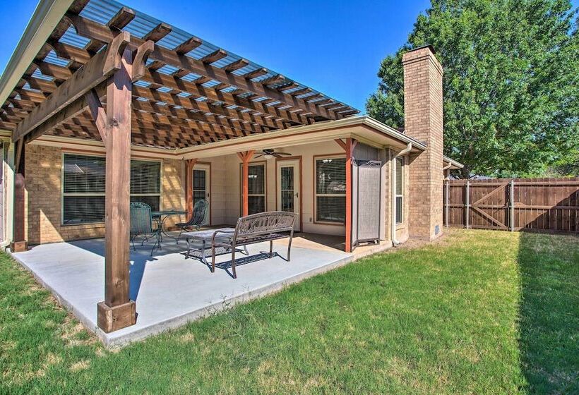 Peaceful Waxahachie Home W/ Private Backyard!