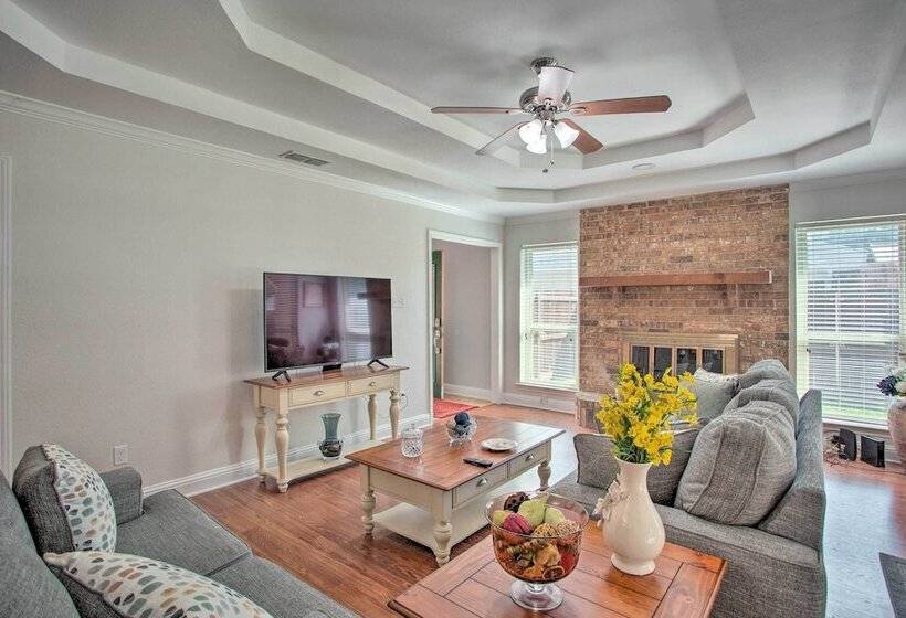 Peaceful Waxahachie Home W/ Private Backyard!