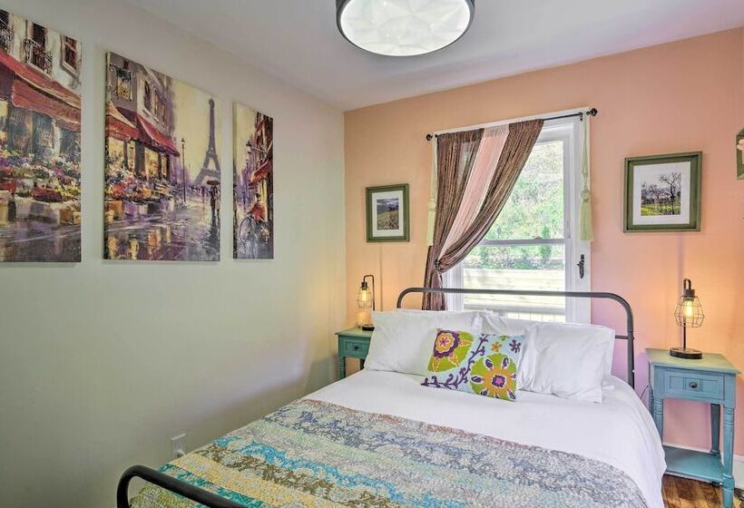 Pet Friendly Bakersville Cottage W/ Views!