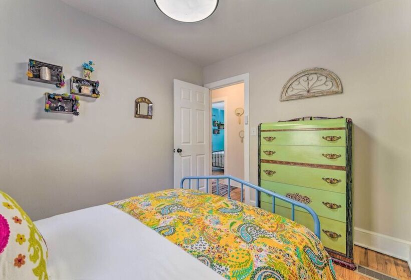 Pet Friendly Bakersville Cottage W/ Views!